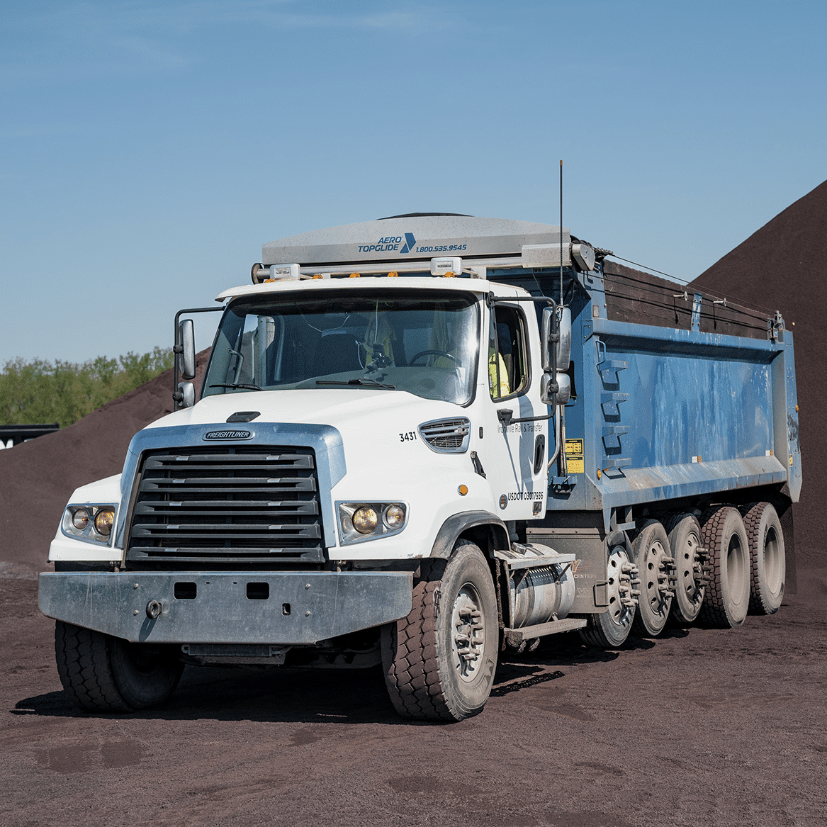 IRT-Truck-4-Bulk-Materials-Transloading Transloading Services